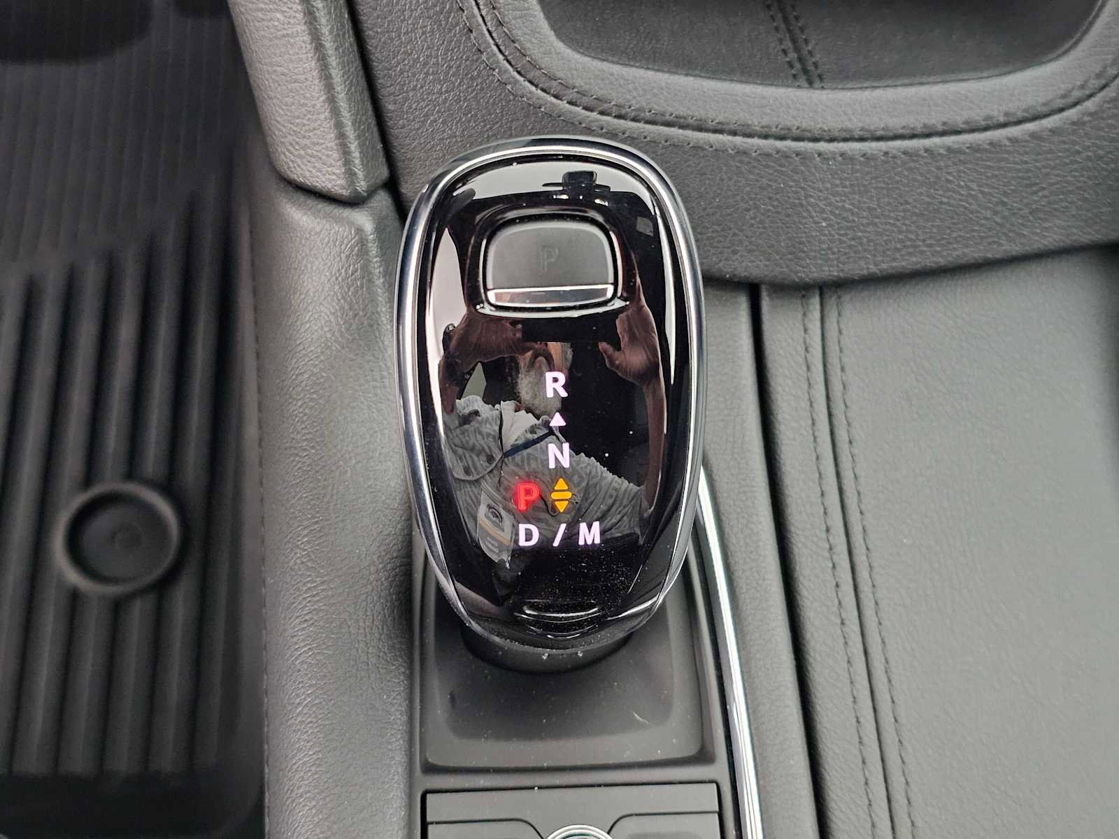 Used 2025 Cadillac XT6 Sport w/ LPO, Onyx Lite Package AWD/4WD image 32