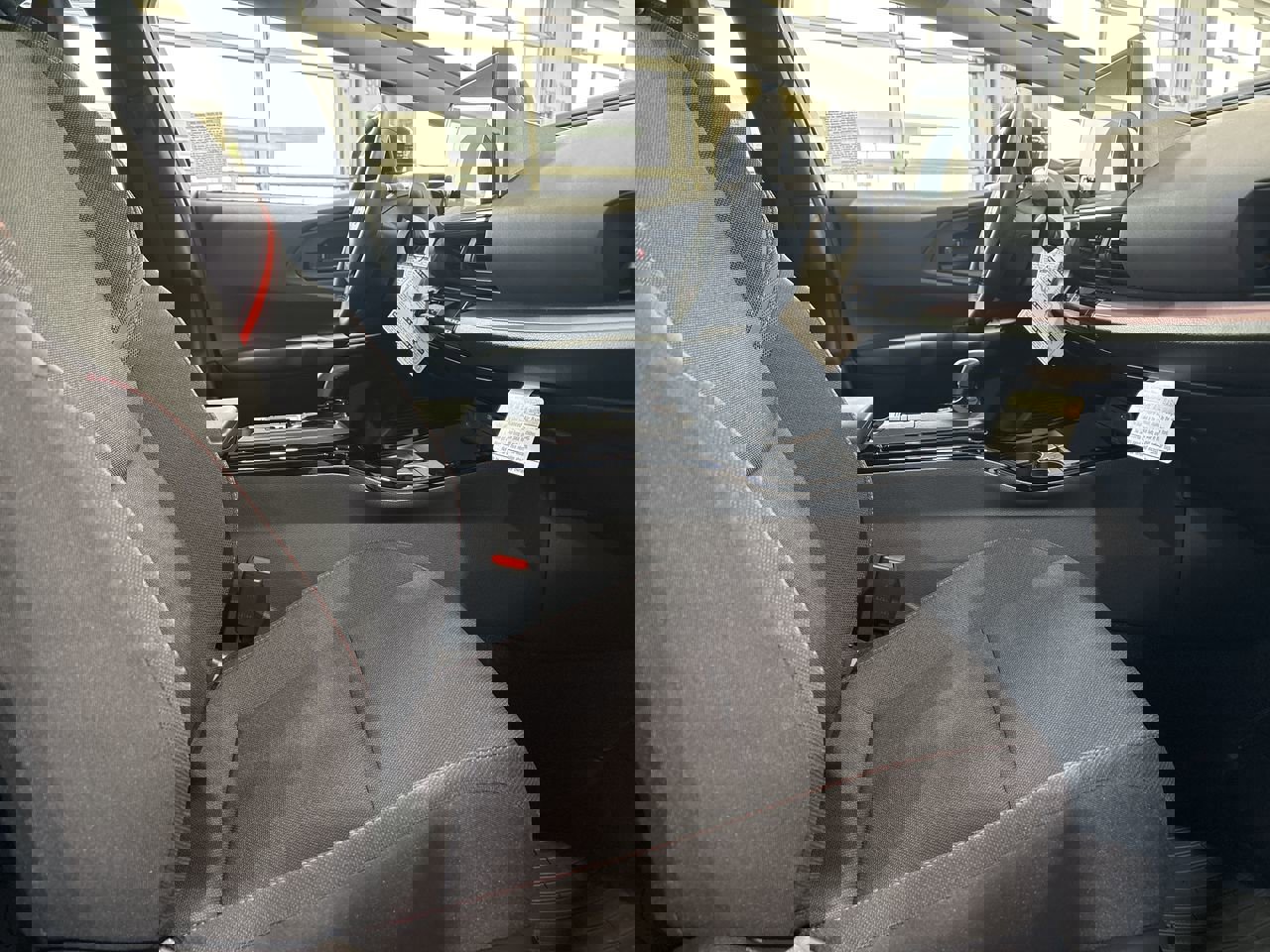 New 2026 Toyota Prius Plug-In Hybrid image 25