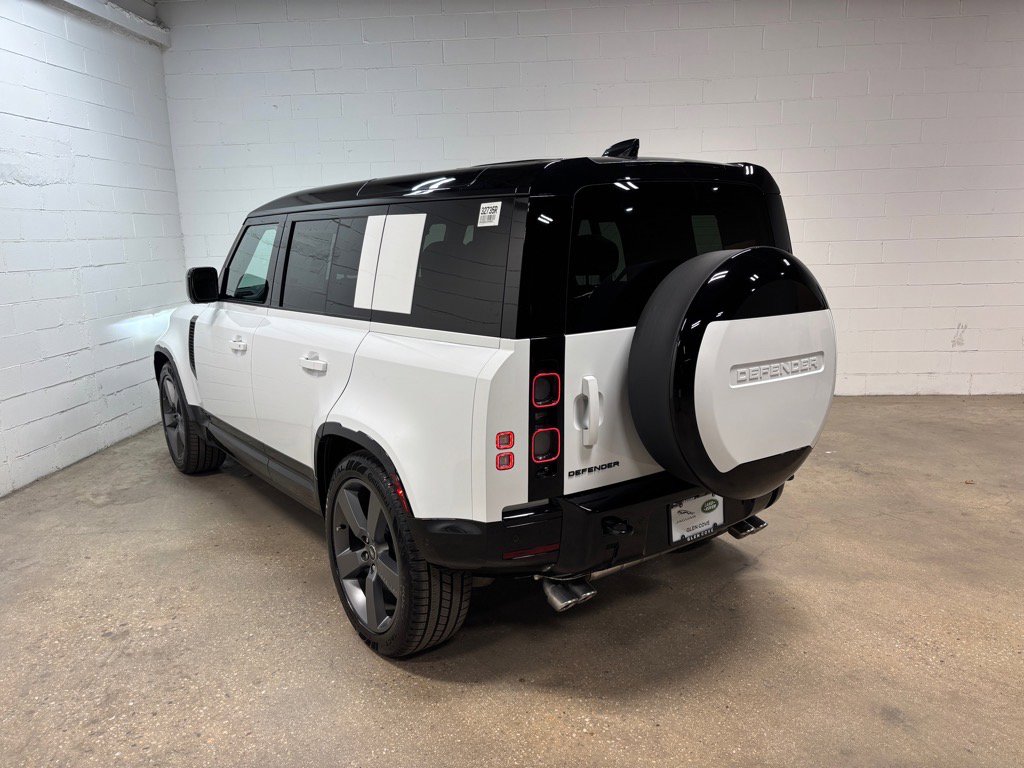 New 2025 Land Rover Defender 110 V8 image 9