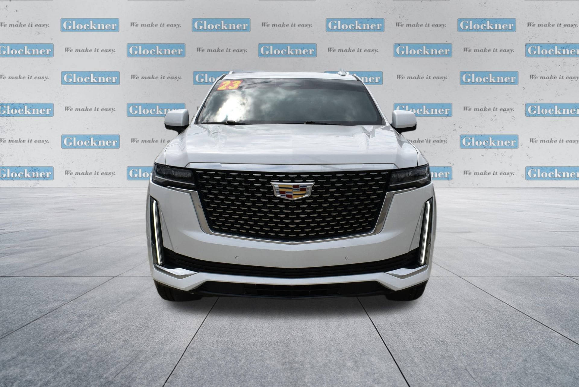 Used 2023 Cadillac Escalade ESV Premium Luxury w/ Performance Package AWD/4WD image 2