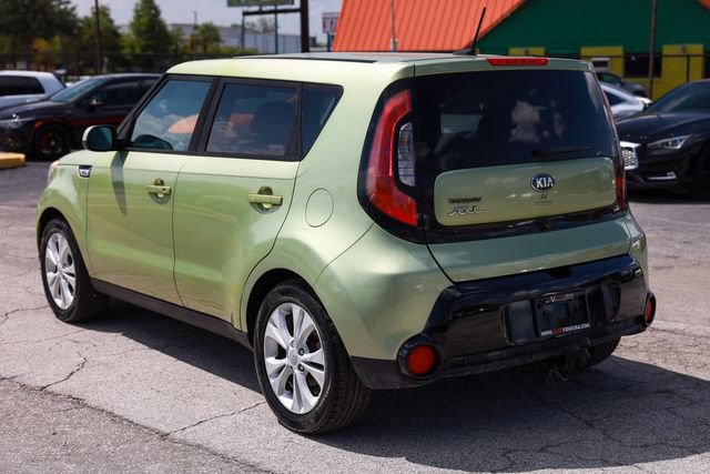 Used 2016 Kia Soul + FWD image 8