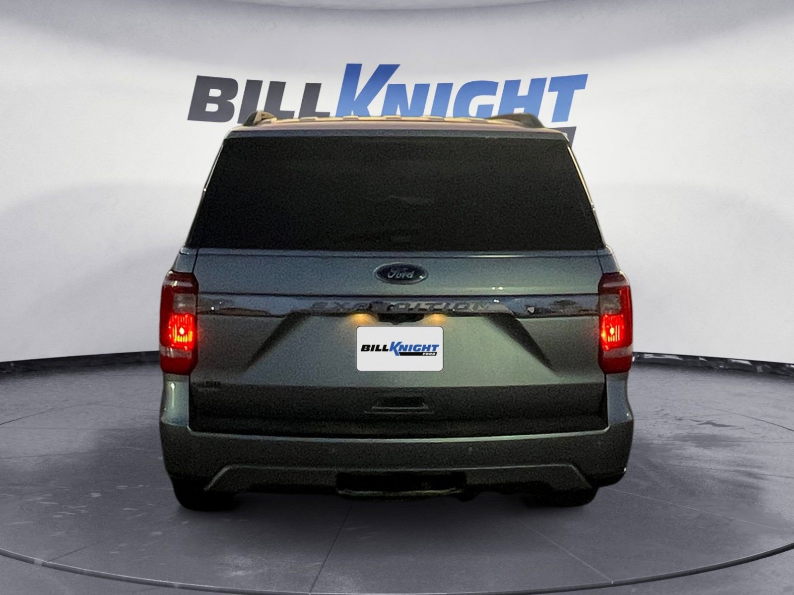 Used 2020 Ford Expedition XLT w/ Equipment Group 202A image 3