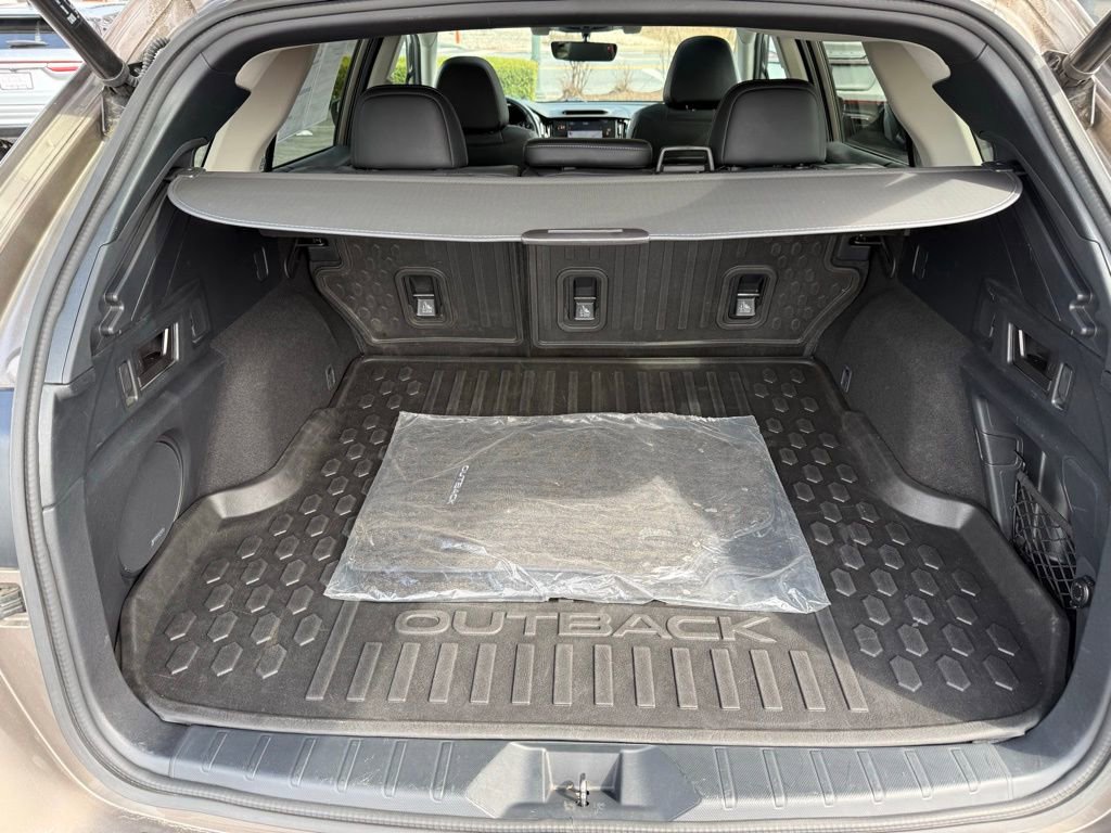 Used 2022 Subaru Outback Limited image 33