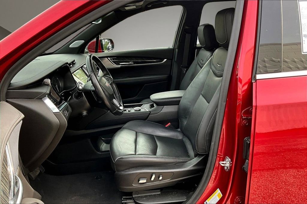 Used 2022 Cadillac XT6 Premium Luxury AWD/4WD image 21