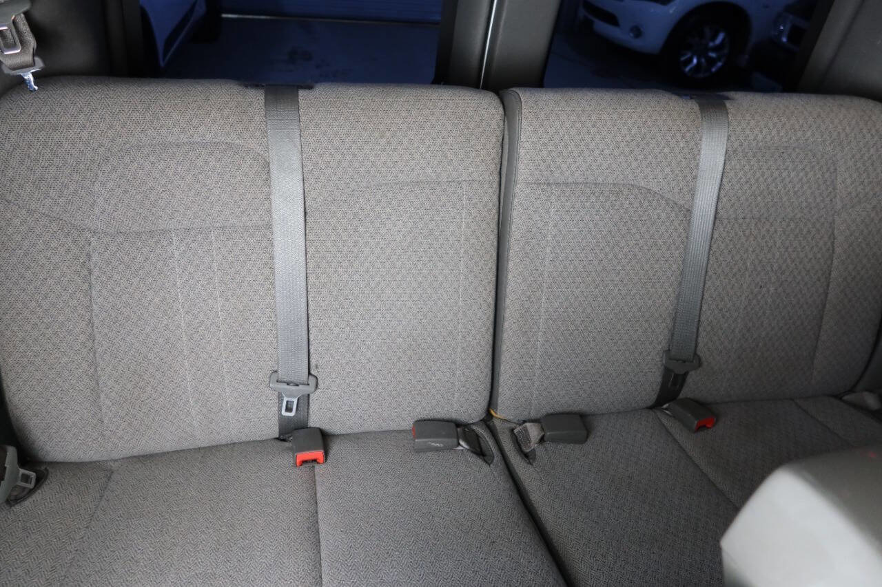 Used 2015 Chevrolet Express 3500 LT w/ LT Preferred Equipment Group image 17