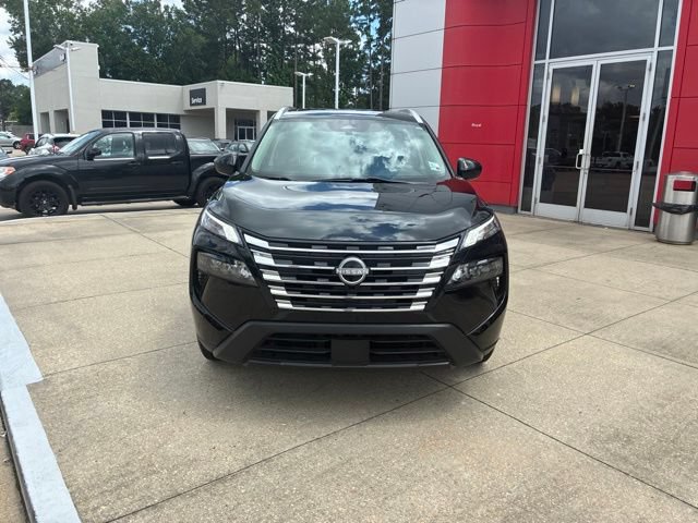 Used 2024 Nissan Rogue SV w/ SV Premium Package FWD image 2