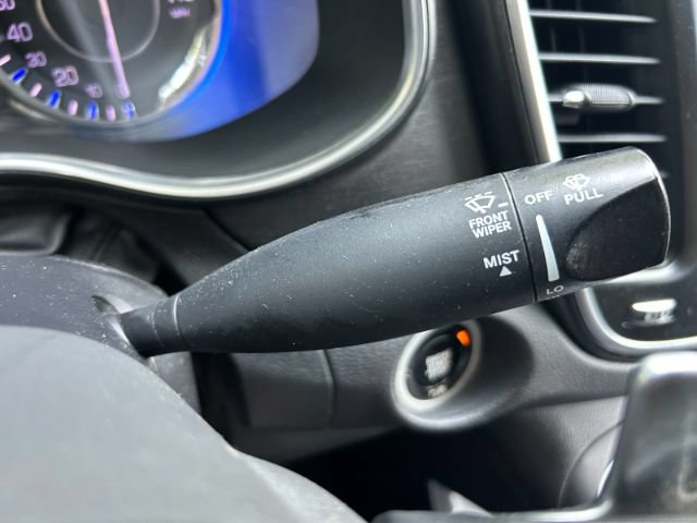 Used 2016 Chrysler 200 Limited FWD image 19