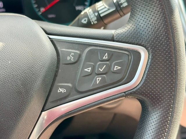 Used 2022 Chevrolet Equinox LS AWD/4WD image 18
