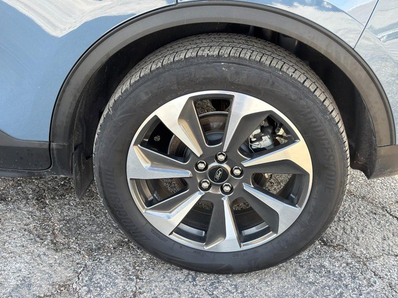 Used 2023 Ford Escape Platinum image 11