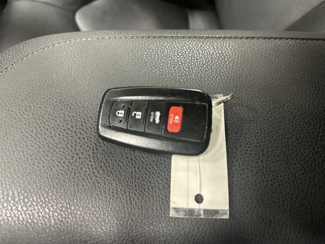 Used 2023 Toyota Camry XSE FWD image 25
