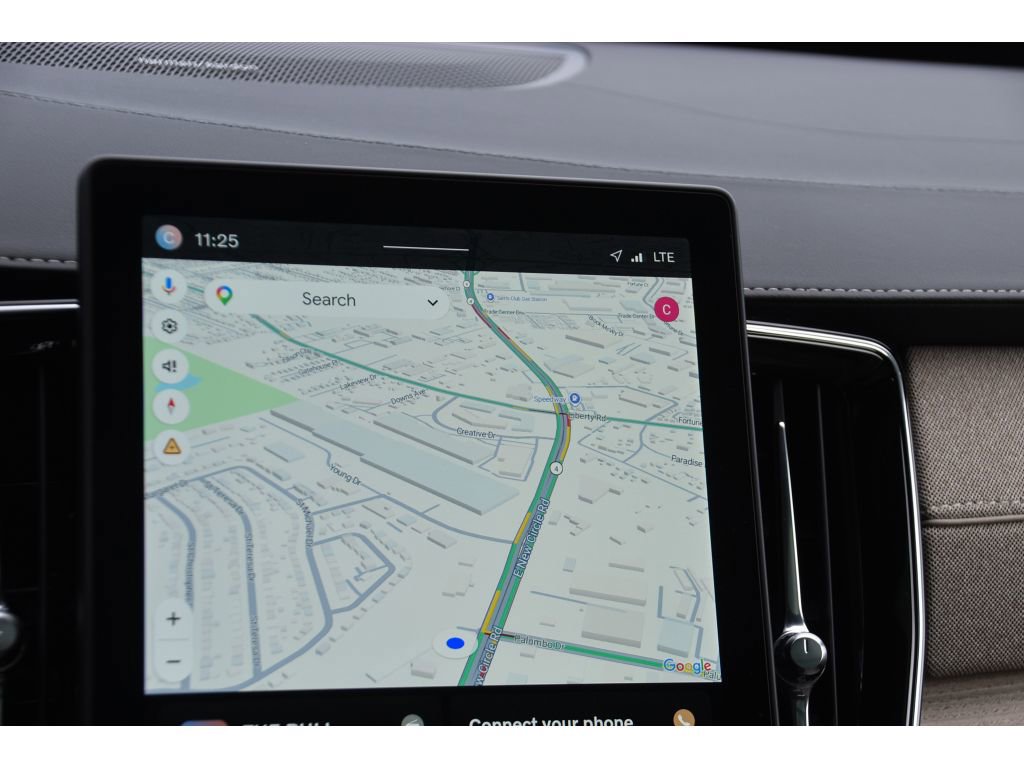 Certified 2025 Volvo XC90 B6 Ultra image 23