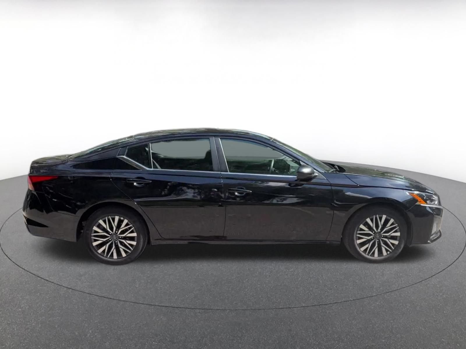 Used 2026 Nissan Altima 2.5 SV FWD image 16