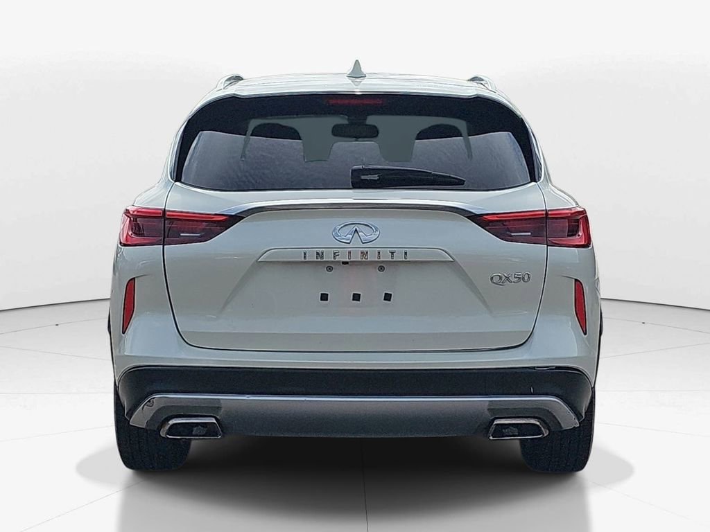 Used 2019 INFINITI QX50 Luxe w/ Navigation Package image 6