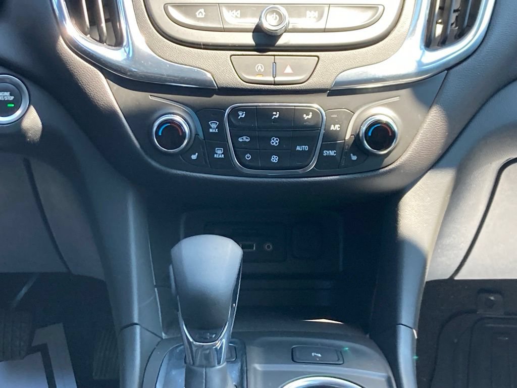 Used 2022 Chevrolet Equinox LT AWD/4WD image 12