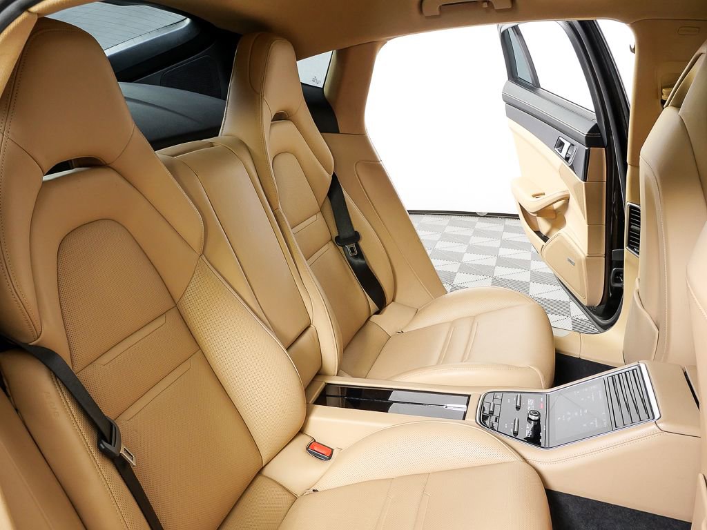 Certified 2018 Porsche Panamera 4S image 24