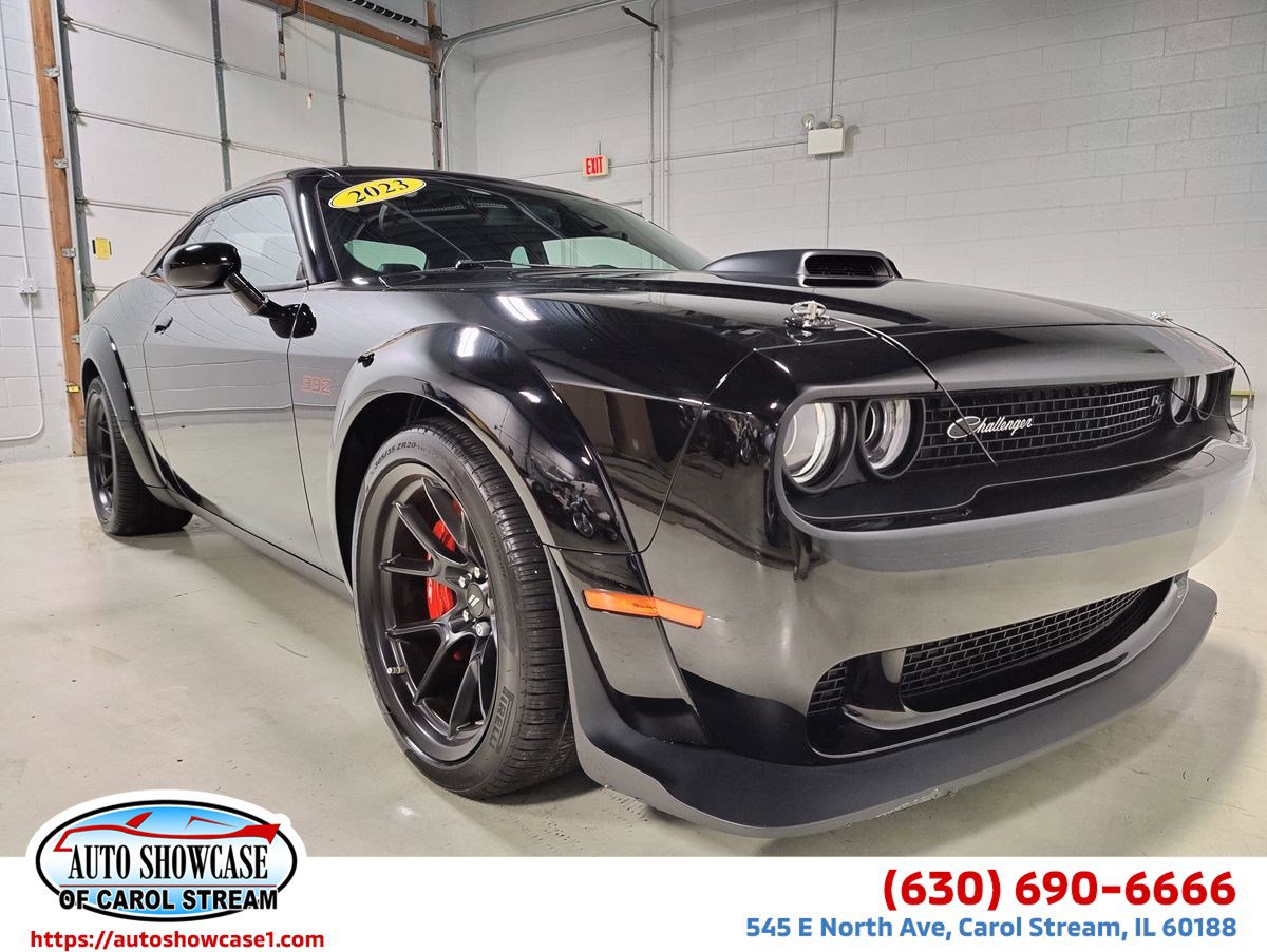 Used 2023 Dodge Challenger R/T Scat Pack RWD image 1
