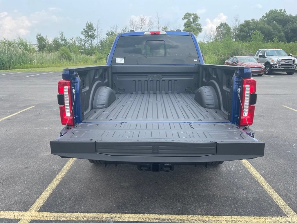 New 2026 Ford F350 Lariat w/ Black Appearance Package AWD/4WD image 10