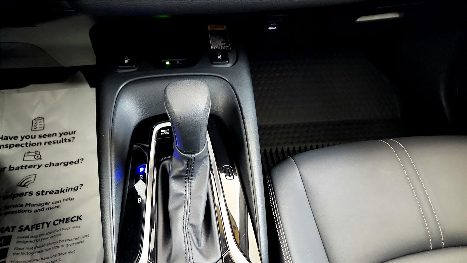 Certified 2025 Toyota Corolla XLE image 28