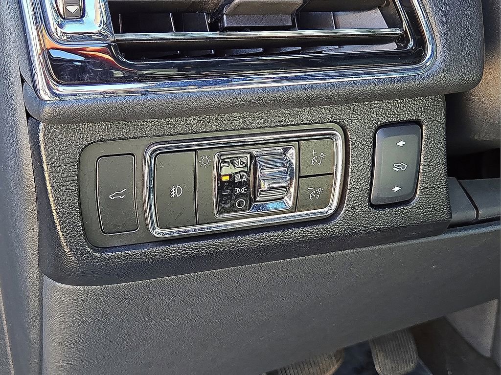 Used 2024 Lincoln Navigator Reserve image 24