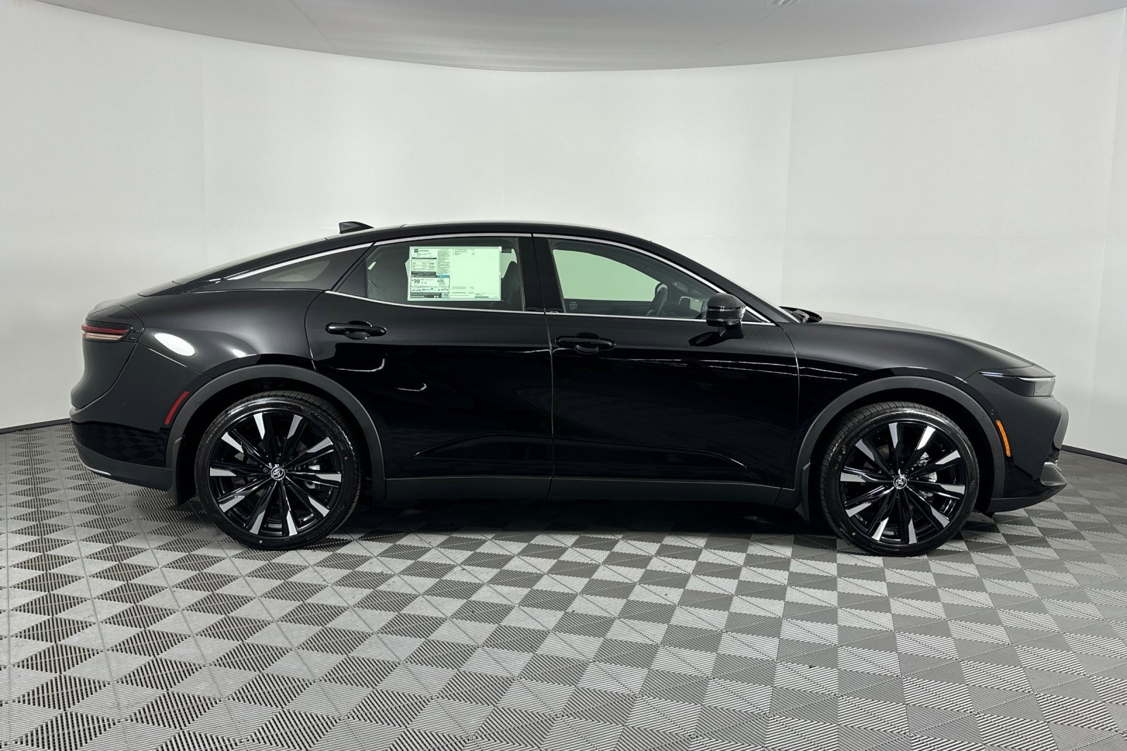 New 2026 Toyota Crown Platinum image 3