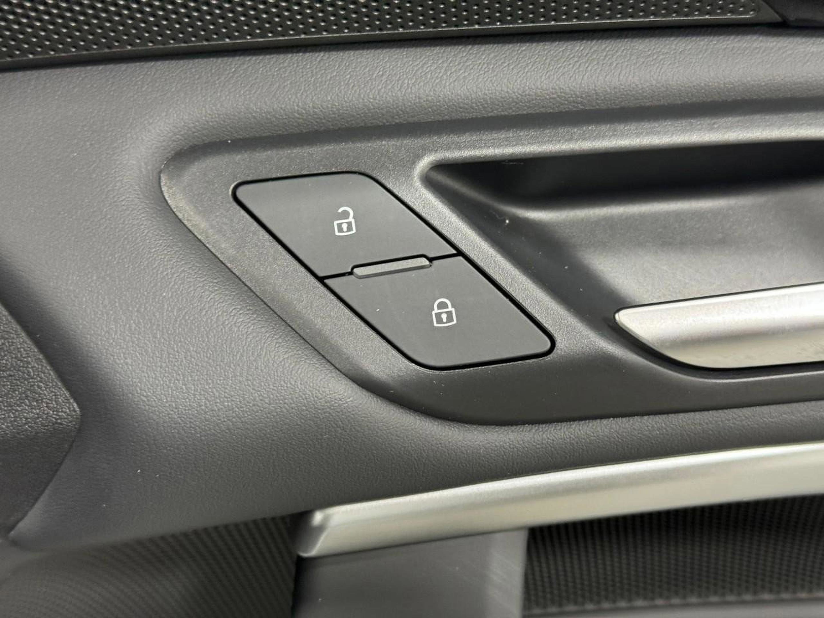 Certified 2025 Audi Q5 Premium w/ Convenience Package image 21