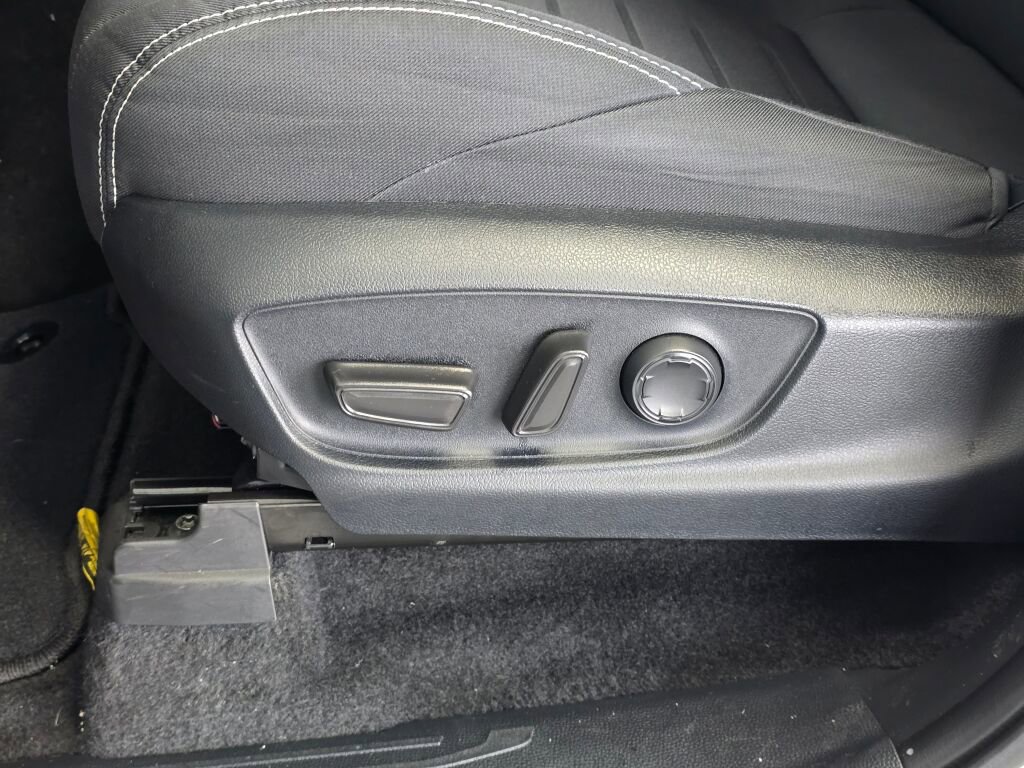 Used 2024 Toyota Tacoma TRD Sport w/ TRD Sport Upgrade Package image 24