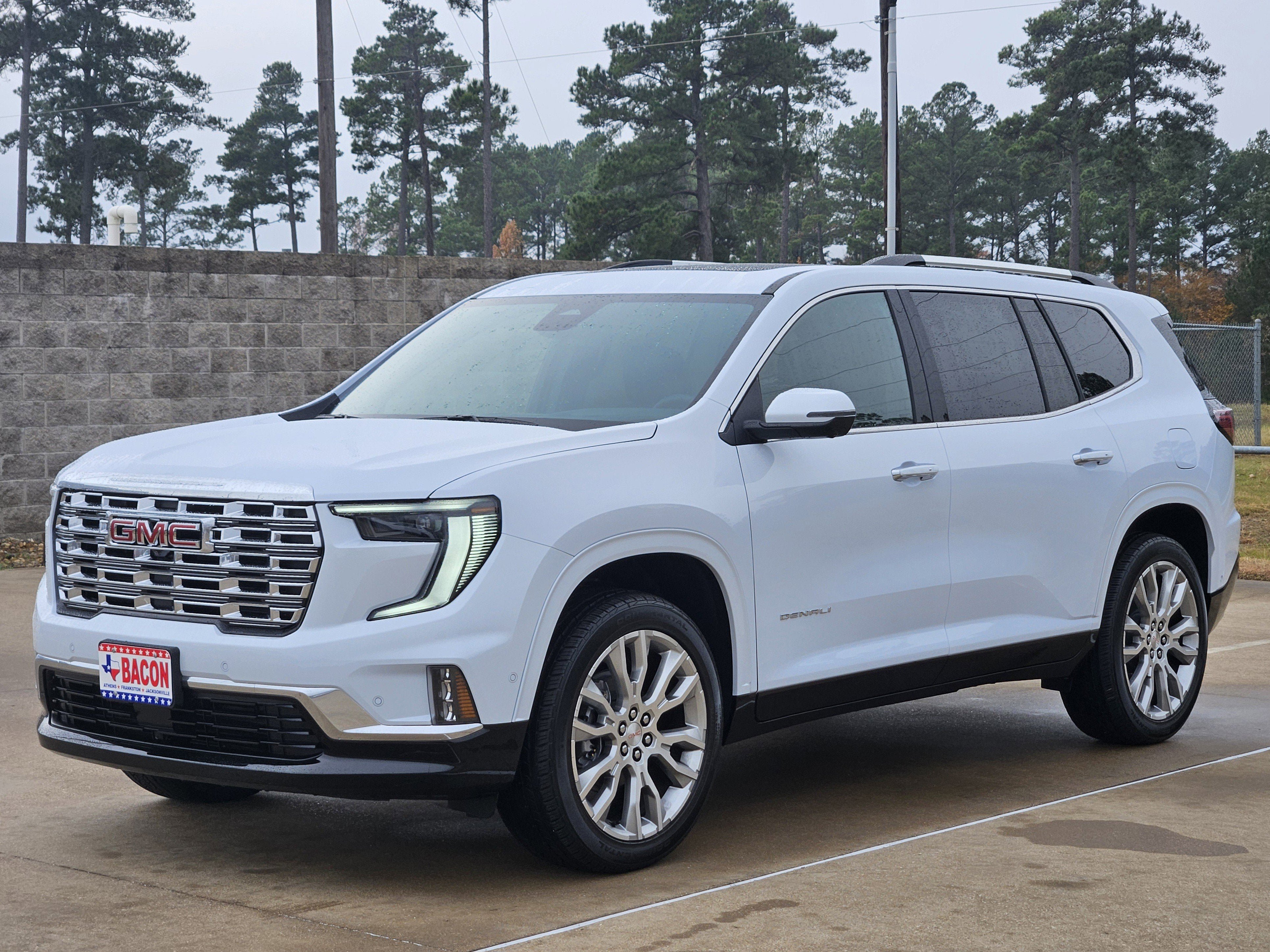 New 2026 GMC Acadia Denali w/ Super Cruise Package