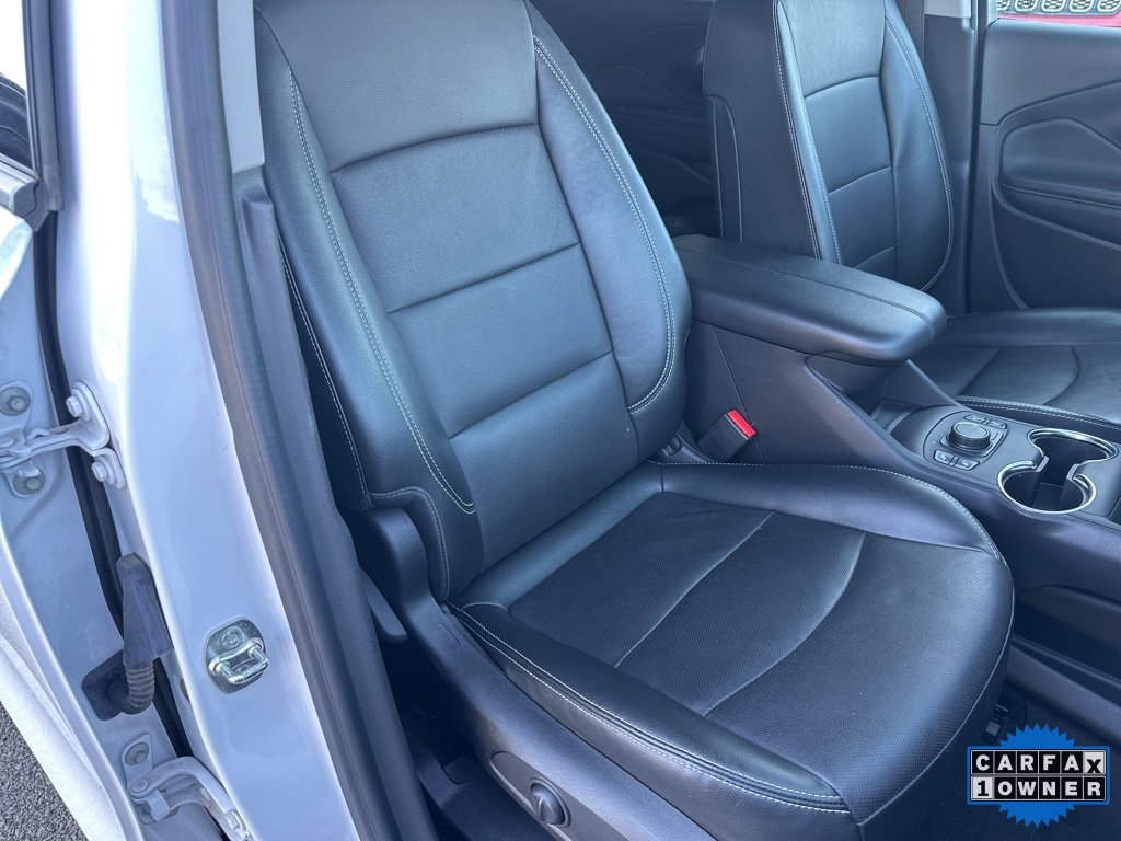 Used 2024 GMC Terrain SLT image 56