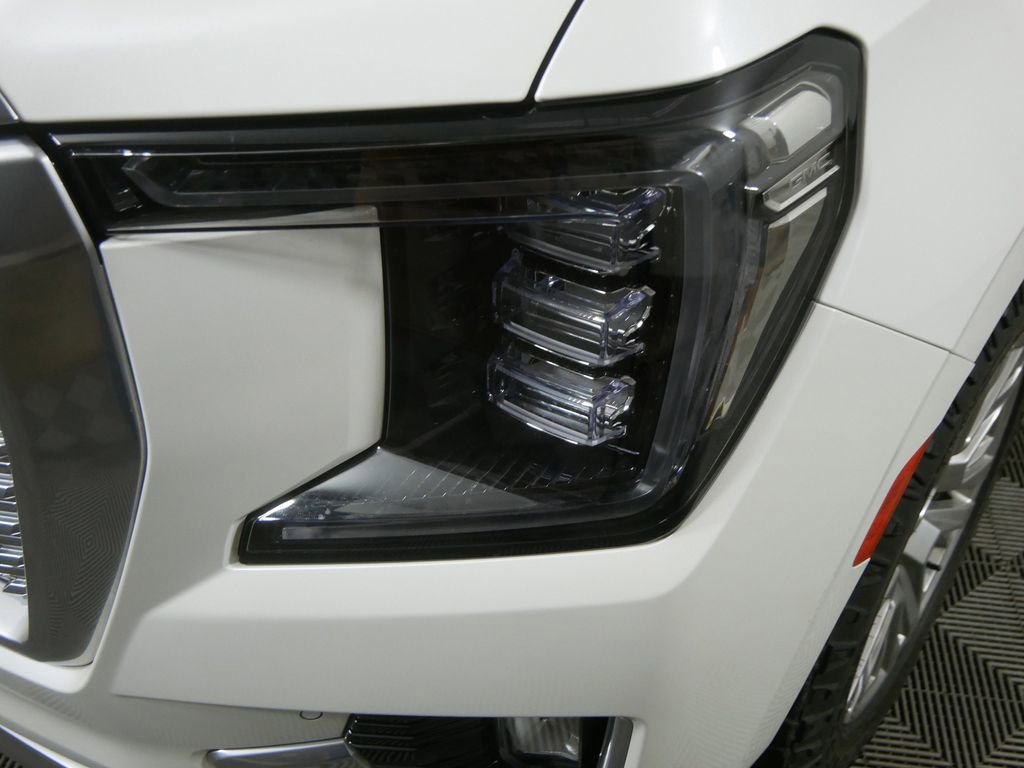 Used 2022 GMC Yukon Denali image 13