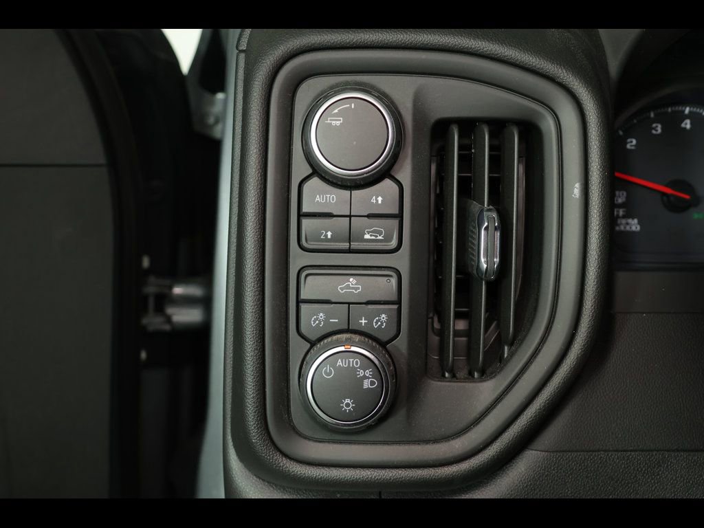 Used 2023 Chevrolet Silverado 1500 Custom w/ LPO, Dark Essentials Package AWD/4WD image 10