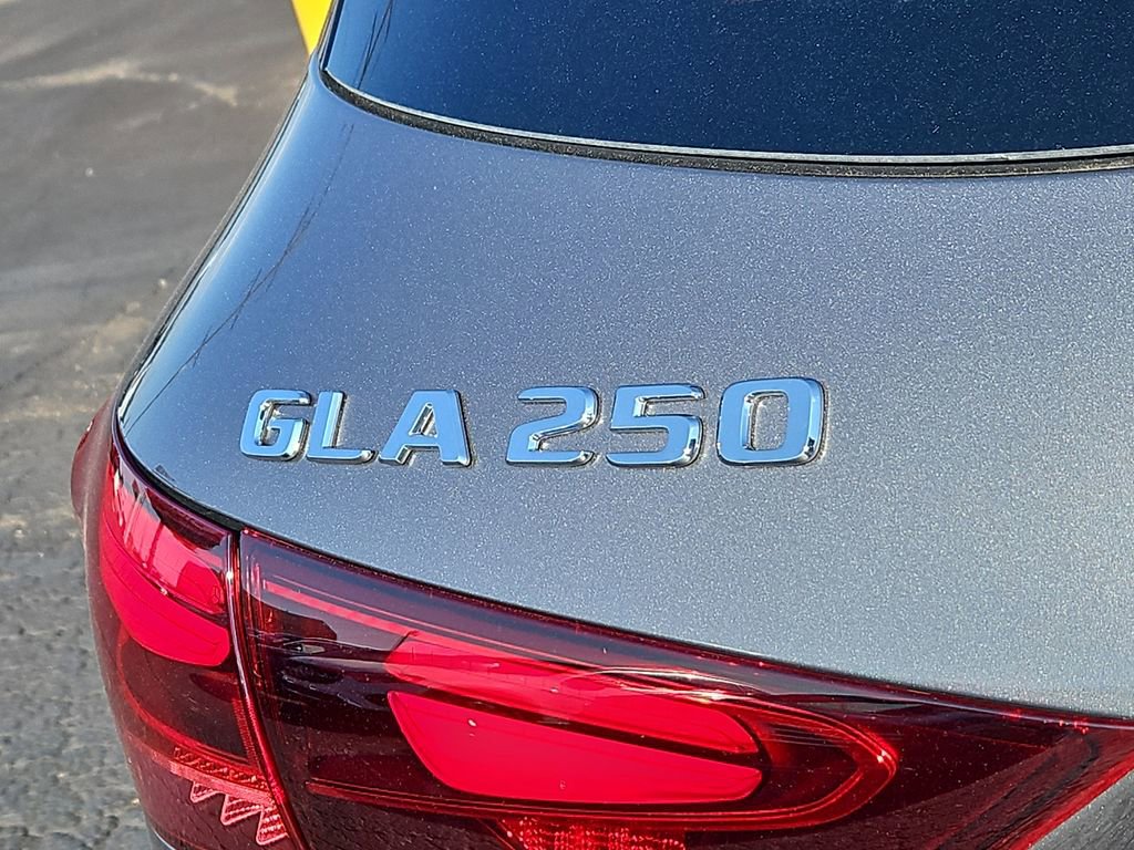 New 2026 Mercedes-Benz GLA 250 image 14