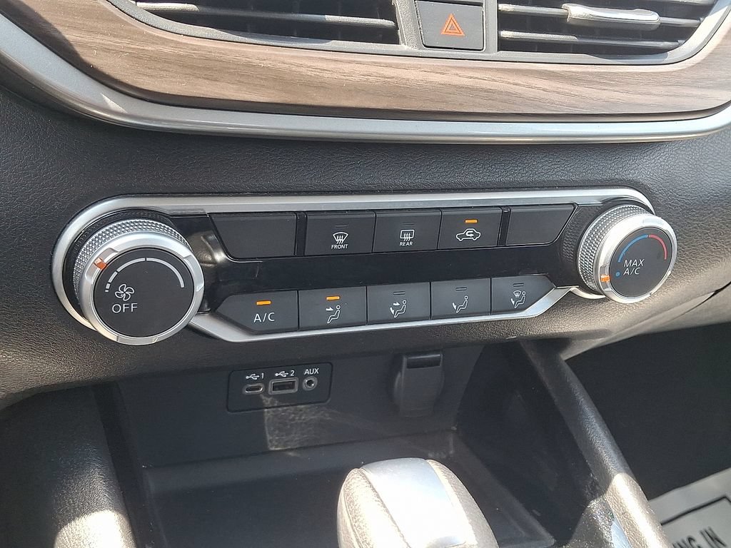 Used 2024 Nissan Altima 2.5 SV AWD/4WD image 14