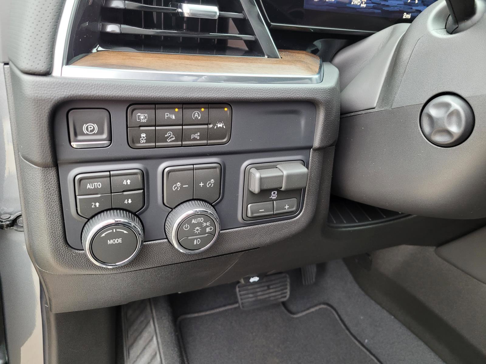New 2026 Chevrolet Tahoe High Country w/ Sun And Tow Package AWD/4WD image 20
