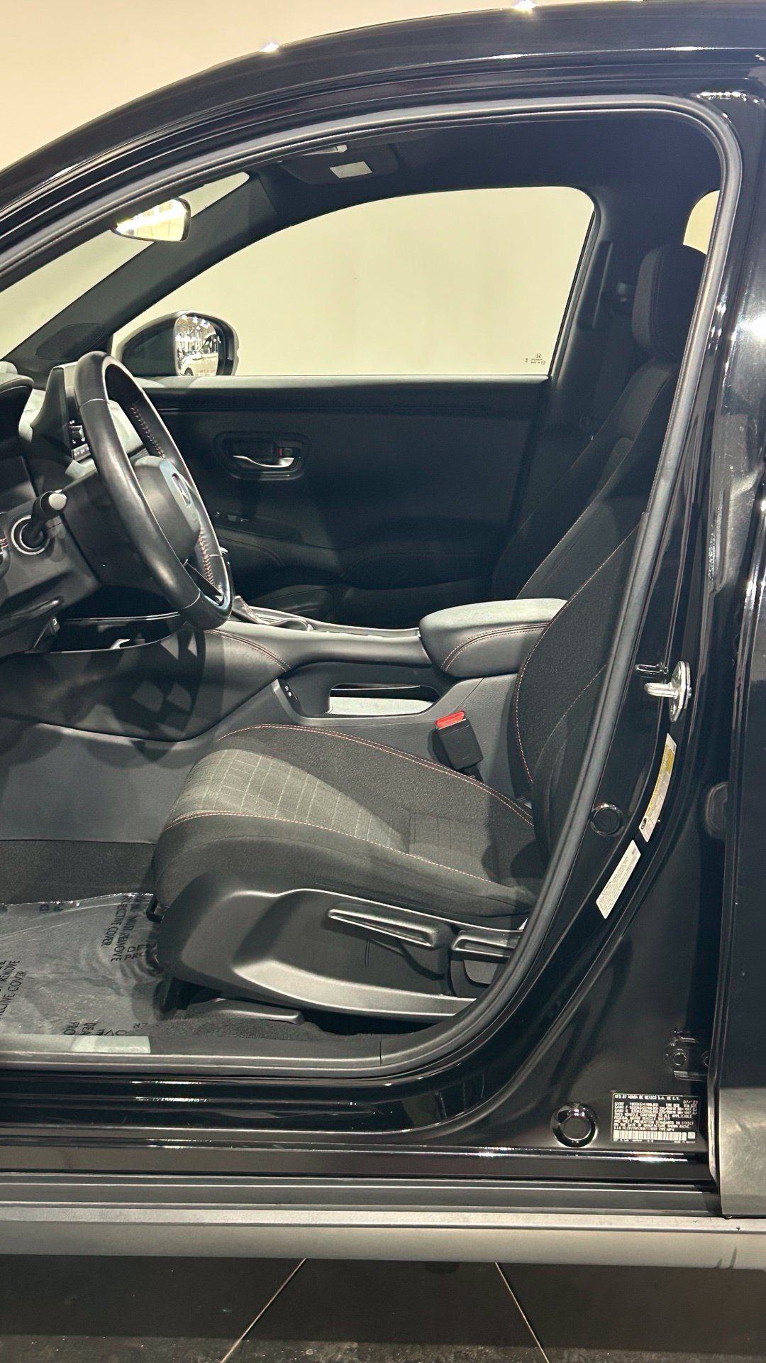 Used 2024 Honda HR-V Sport image 35
