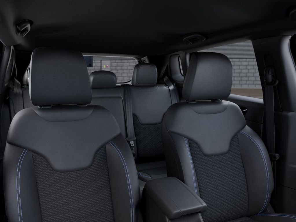 New 2026 Jeep Compass Latitude AWD/4WD image 27