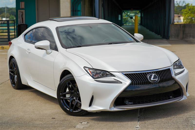 Used 2017 Lexus RC 200t w/ Accessory Package 2 RWD image 10