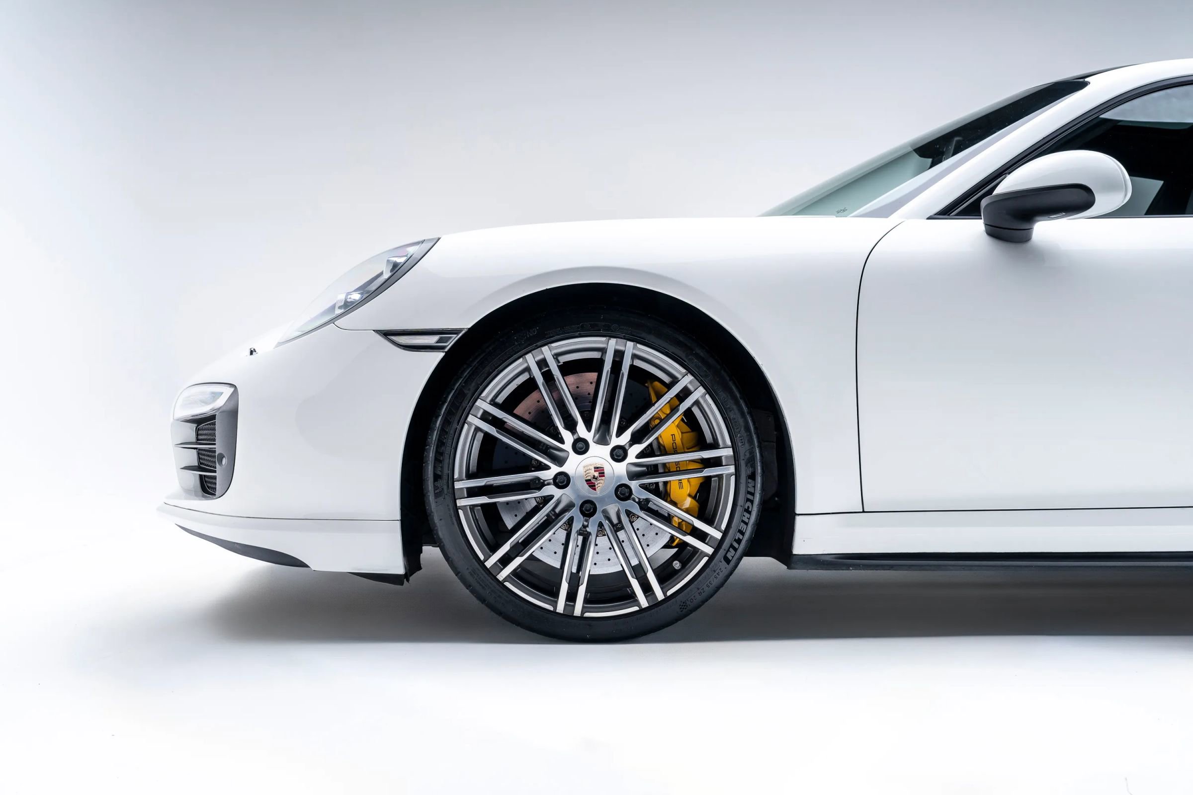 Used 2014 Porsche 911 Turbo S image 4