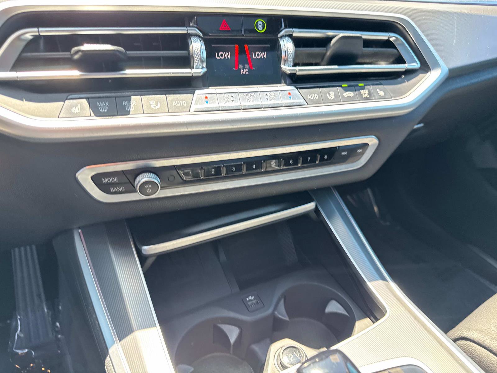 Certified 2022 BMW X5 sDrive40i w/ Premium Package image 25