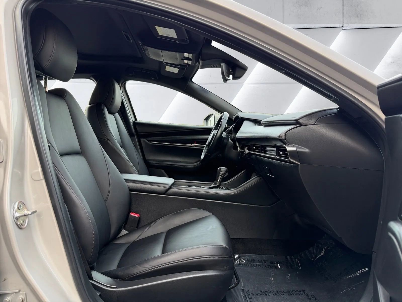 Used 2022 MAZDA MAZDA3 s image 10