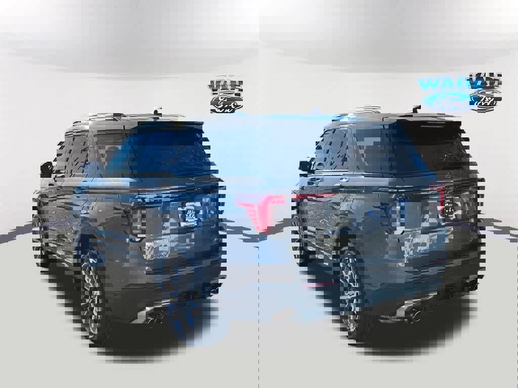 Used 2025 Ford Explorer Platinum w/ Ultimate Package image 7