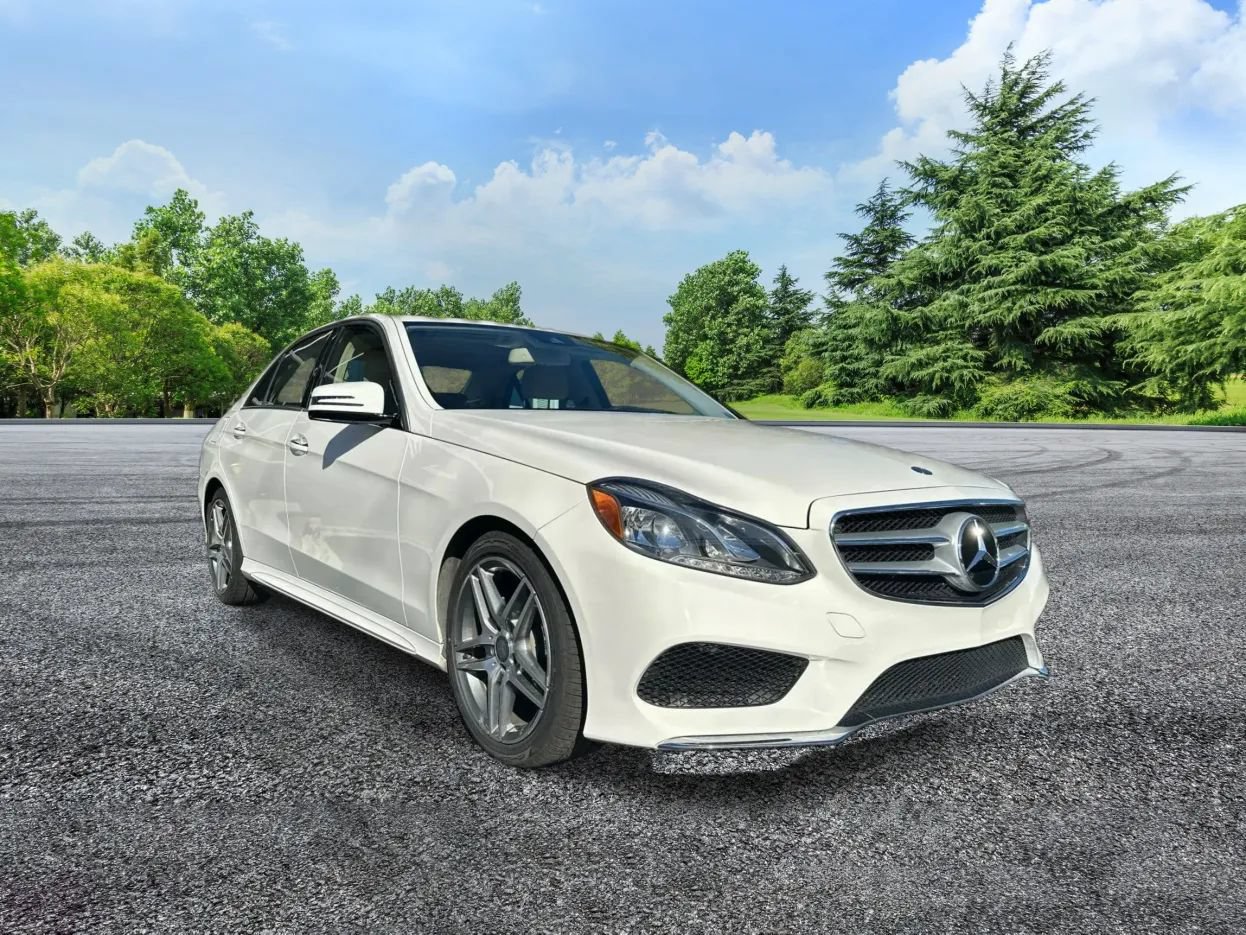 Used 2015 Mercedes-Benz E 350 4MATIC Sedan image 1