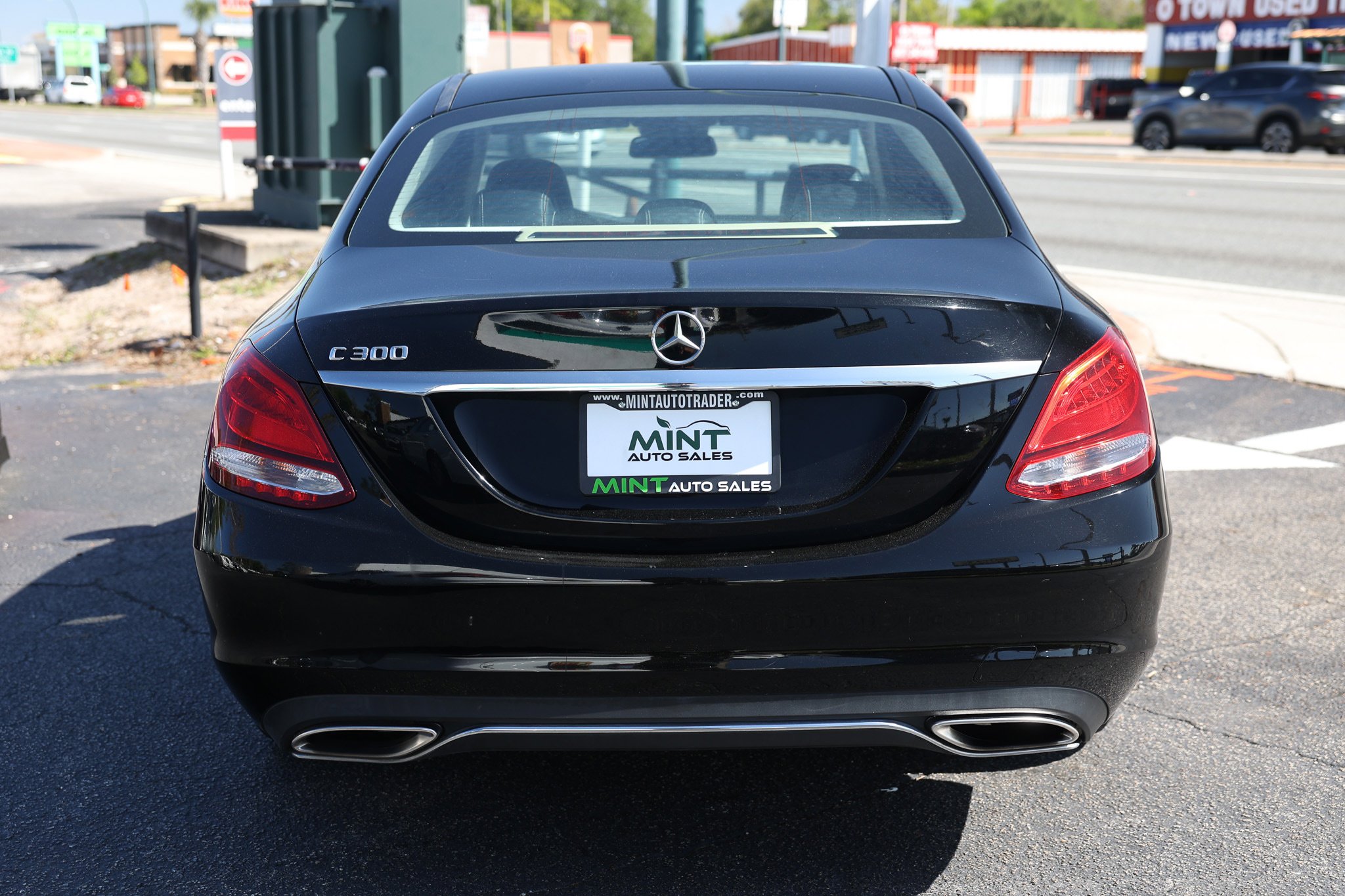Used 2016 Mercedes-Benz C 300 Sedan image 10