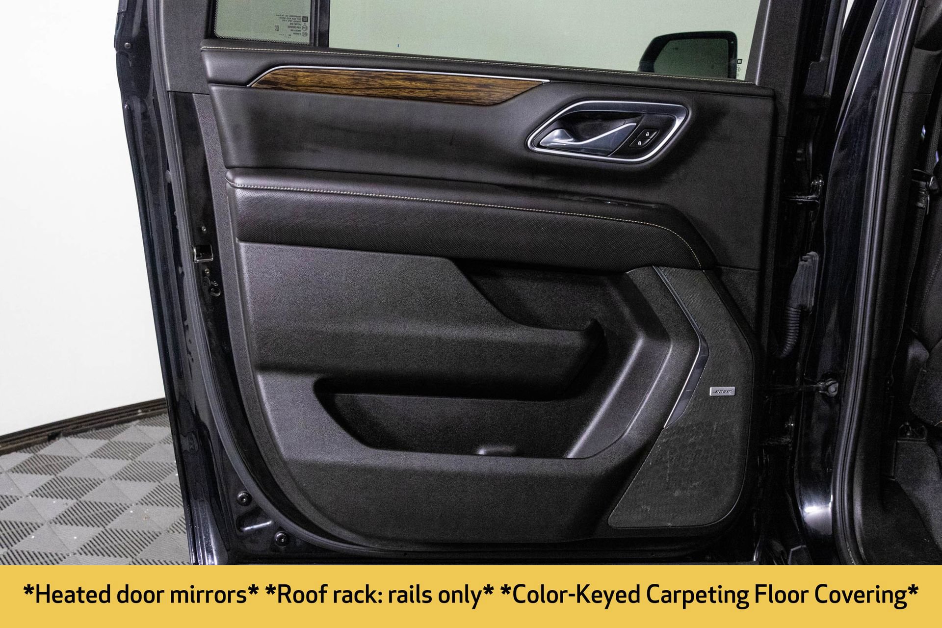 Used 2021 Chevrolet Suburban Premier w/ Premium Package image 40