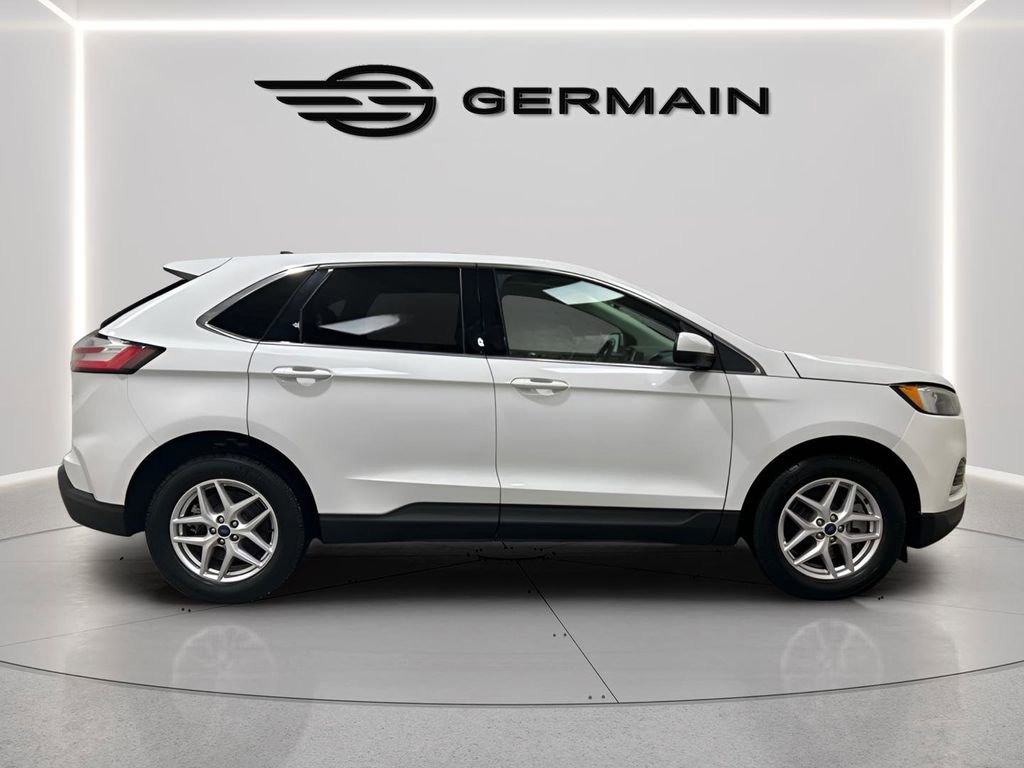 Used 2022 Ford Edge SEL image 9
