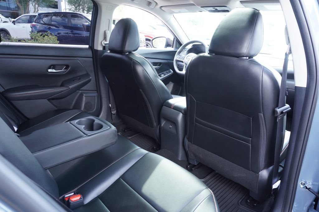 Certified 2025 Nissan Sentra SR w/ SR Premium Package FWD image 10