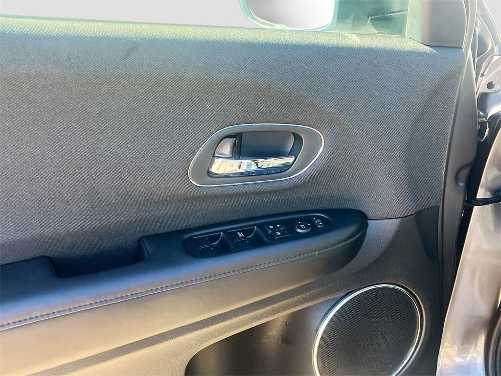 Used 2022 Honda HR-V EX image 17