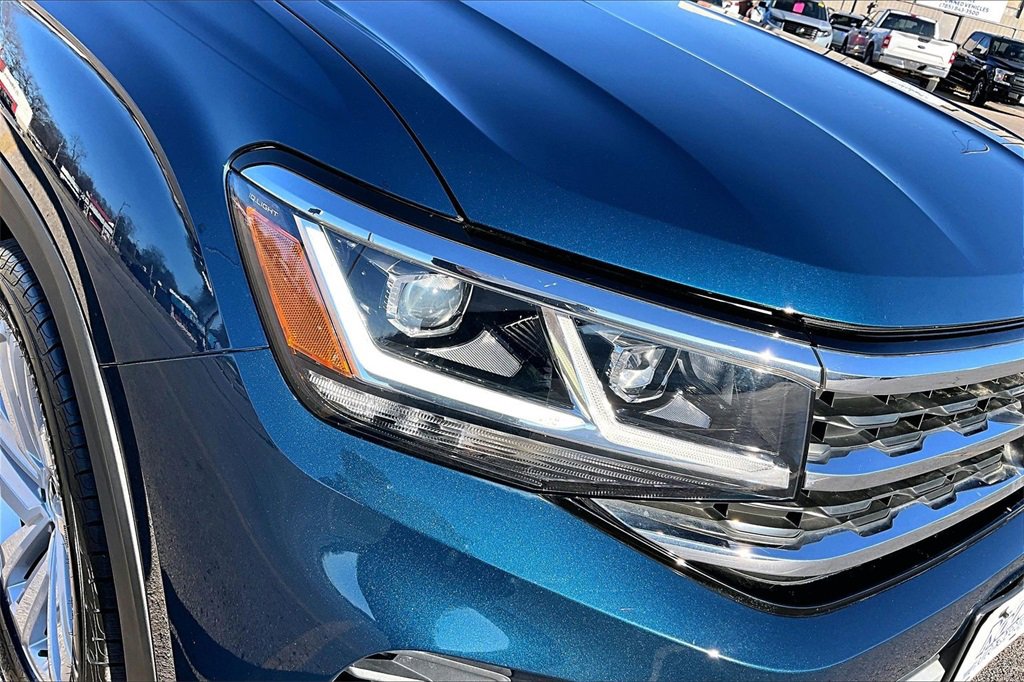 Used 2023 Volkswagen Atlas Cross Sport SE w/ Panoramic Sunroof Package image 29