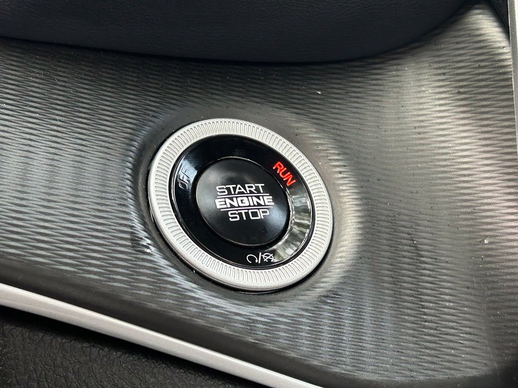 Certified 2025 Jeep Grand Cherokee L Altitude RWD image 23