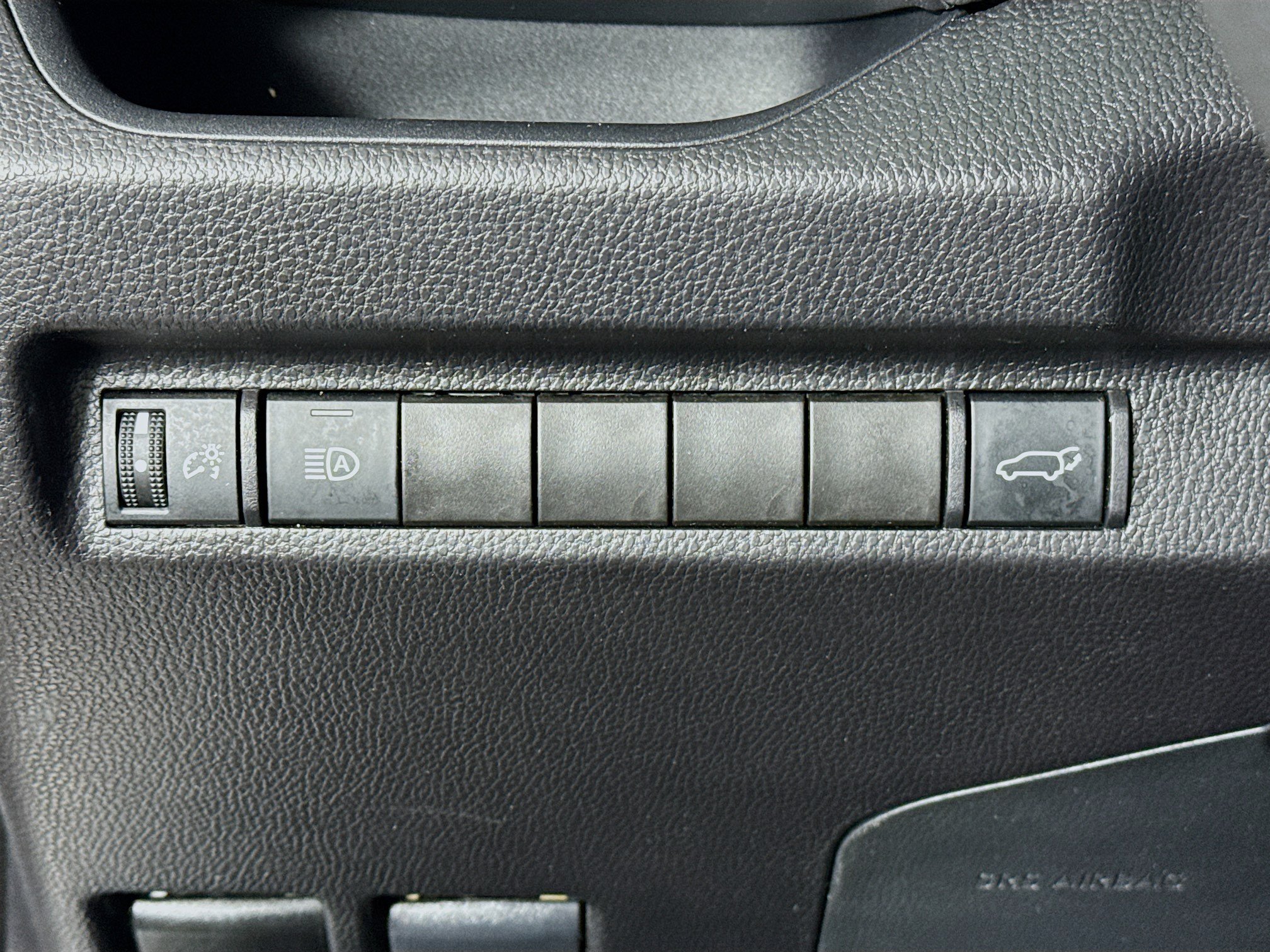 Certified 2025 Toyota RAV4 XLE Premium AWD/4WD image 10
