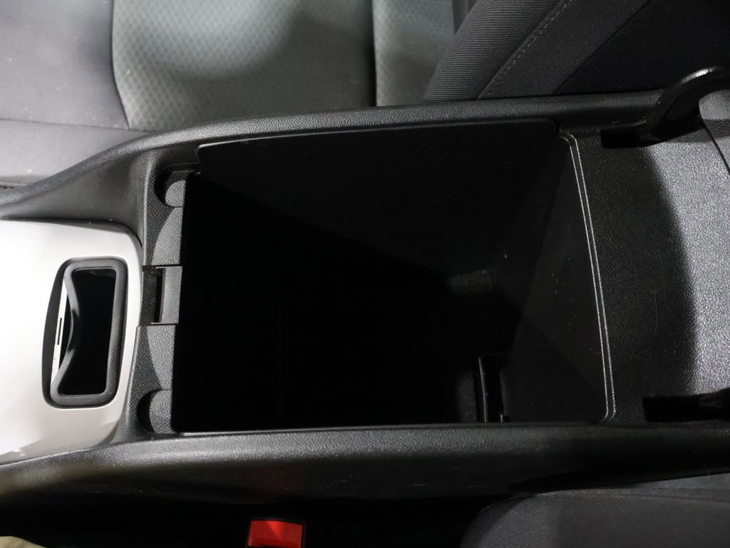 Used 2018 Chevrolet Malibu LT image 31